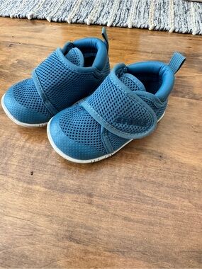 STONZ - Toddler Blue Mesh Hook-and-Loop Athletic Shoes